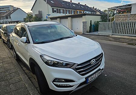 Hyundai Tucson 1.6 GDI 2WD 6MT Advantage Advantage