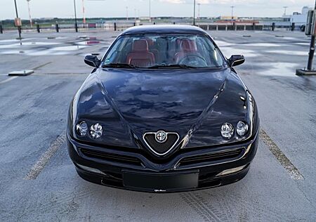 Alfa Romeo GTV 2.0 1.HAND - ORIGINAL ZUSTAND - NEULACK