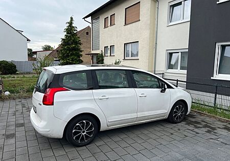Peugeot 5008 2.0 Active HDi FAP 150 Active