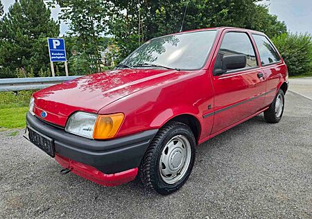 Ford Fiesta 1.3i Family 16846km Rostfrei 1.Besitz