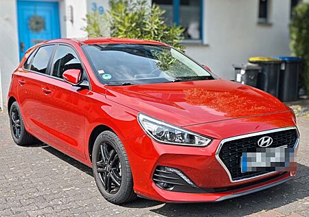 Hyundai i30 1.0 T-GDI (120 PS), Android Auto / Car Play