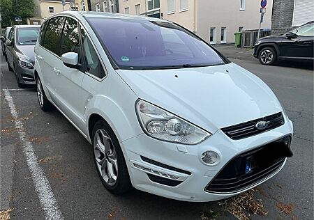 Ford S-Max 2,2 TDCi 147kW DPF ++ 7 SITZER ++