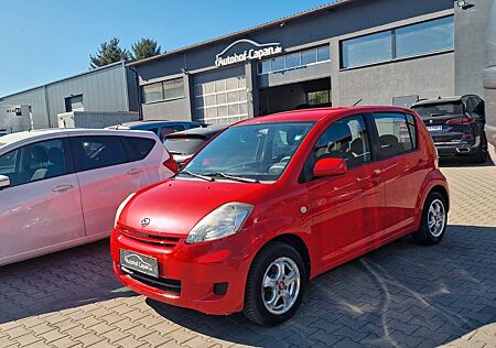 Daihatsu Sirion Sirion1.0 Active/2.Ha/Klima/Wenigkm/5.Tür/TüvNeu