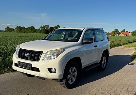 Toyota Land Cruiser 3.0 D-4D - 1. Hand - TÜV NEU