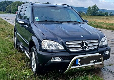 Mercedes-Benz ML 320 -