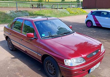 Ford Escort 1.6i 16V Ghia Ghia