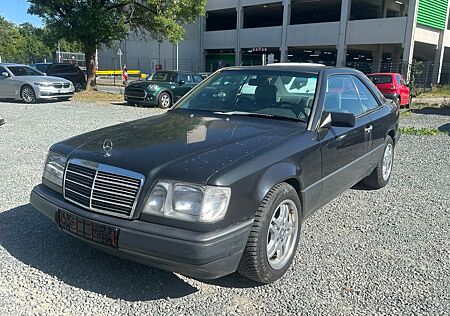 Mercedes-Benz E 300 Coupe