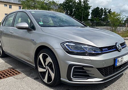 VW Golf Volkswagen 1.4 TSI 7.5 VII GTE Plug-In Hybrid Milton K
