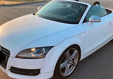 Audi TT Roadster 2.0 TFSI -