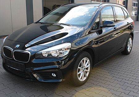 BMW 2er 220d Active Tourer Navi/Panorama/SHZ/PDC