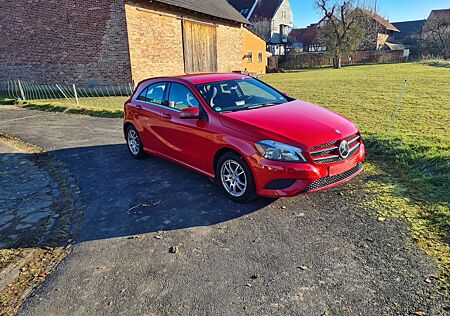 Mercedes-Benz A 180 -