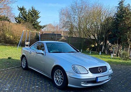 Mercedes-Benz SLK 200 Kompressor - Cabrio mit Hardtop