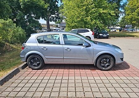 Opel Astra 1.8 Automatik