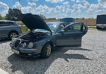 Jaguar S-Type V8 - 276 PS für Kenner