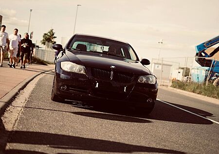 BMW 325i -
