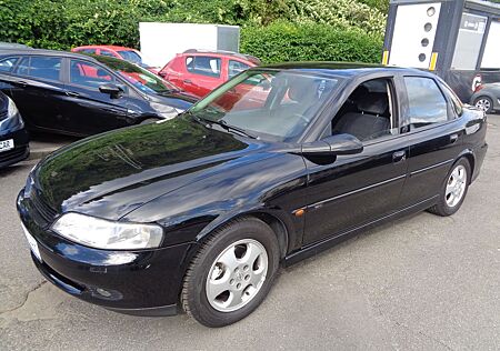 Opel Vectra 1.6 16V Edition 2000