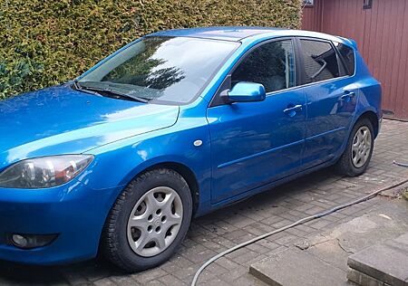 Mazda 3 inkl. Sommer und Winterreifen