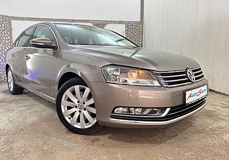 VW Passat Volkswagen 1,4 AUTOM.HIGHLINE VOLLSCHECKHEFT AHK TOP