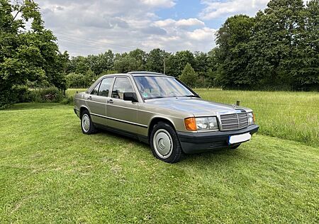 Mercedes-Benz 190 gebraucht kaufen Mercedes-Benz 190 190D 2.5 H Kennzeichen