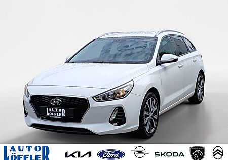 Hyundai i30 cw Family + NAVI^ TEMPO^ RFK^ KLIMA^ SHZ^