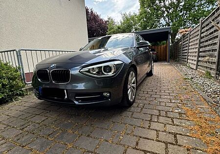 BMW 118i Sport Line Sport Line