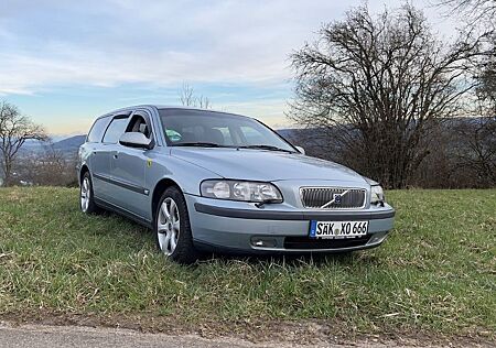 Volvo V70 T5 2.3L Typ 285 5-Zylinder + Camping Zubehör