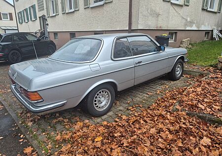 Mercedes-Benz CE 230 W123 230CE