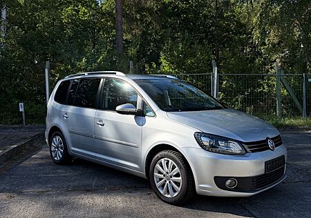 VW Touran Volkswagen 2.0 TDI Highline BlueMotion Technolog...