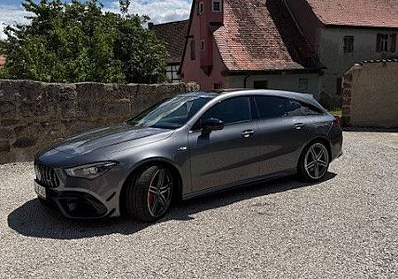 Mercedes-Benz CLA 45 AMG Shooting Brake Mercedes-AMG CLA 4...