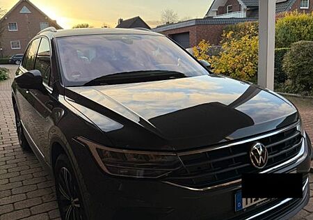 VW Tiguan Volkswagen 2.0 TDI SCR DSG Life Life