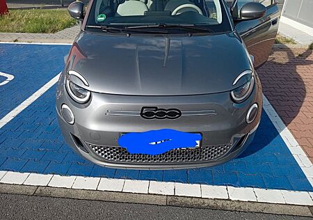 Fiat 500E La Prima by Bocelli 42 kWh La Pr...