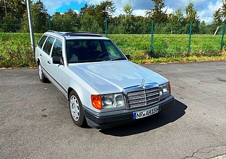 Mercedes-Benz E 300 300te w124