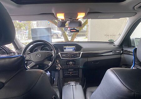Mercedes-Benz E 350 BlueTEC AVANTGARDE Autom. AVANTGARDE
