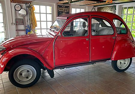 Citroën 2 CV CLUB (Ente)