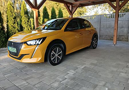 Peugeot e-208 136 Allure+ Allure+