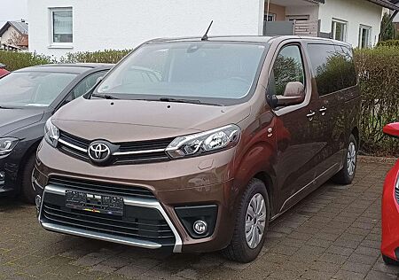 Toyota Pro Ace Proace Verso L1 * Team Deutschland * Executive