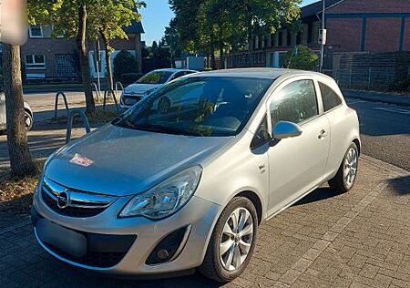 Opel Corsa D 1.4 150-Jahre- Edition