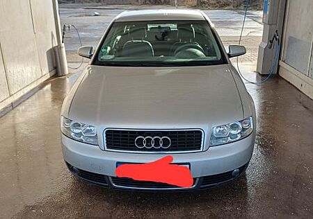 Audi A4 2.0 multitronic -Tüv bis 2026 Dezember