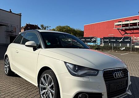 Audi A1 Ambition mit Competition Paket