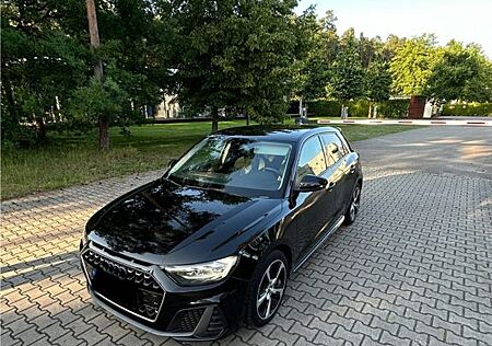 Audi A1 40 TFSI S tronic Sportback S-Line 200 PS