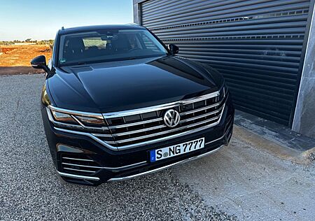 VW Touareg Volkswagen 3.0 V6 TDI 210kW 4MOTION Tiptronic -