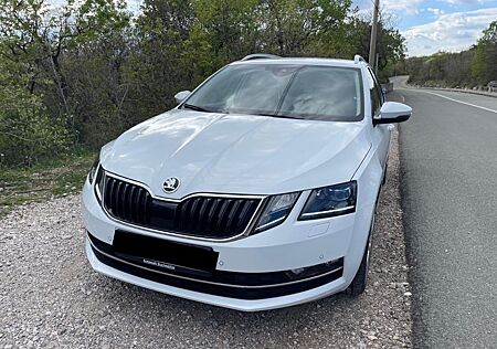 Skoda Octavia 2.0TDI DSG | Virtual Cockpit | AHK | LED