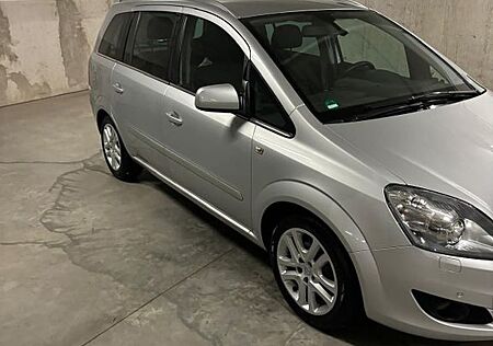 Opel Zafira 1.8 Family Family