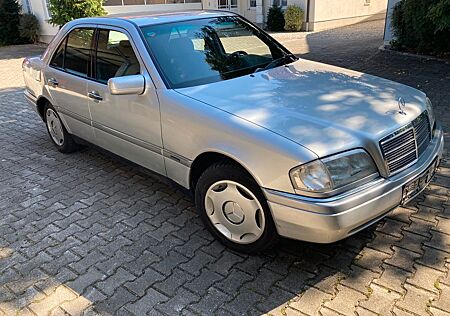 Mercedes-Benz C 220 D ELEGANCE Elegance