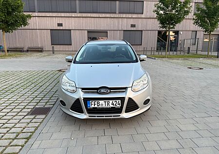Ford Focus 1,6 Ti-VCT 77kW Titanium Turnier Titanium
