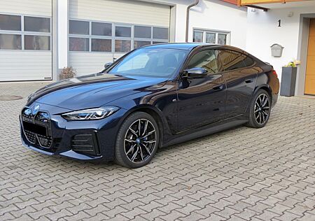 BMW i4 M50 M Sport +AHK+HiFi+360°Kamera+Laser