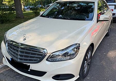 Mercedes-Benz E 200 E 200d Autom. - Taxi Paket