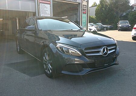 Mercedes-Benz C 180 Avantgarde Lim. AHK LED Service neu SHD