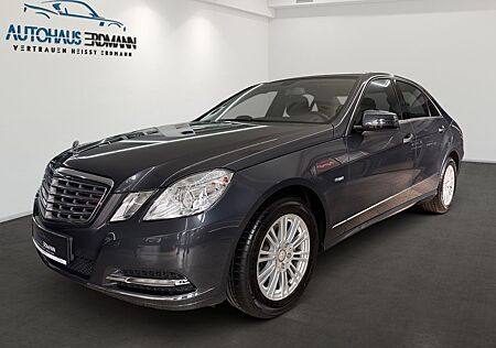 Mercedes-Benz E 200 Autom*Navi*PDC vo+hi*Sehr sauber !