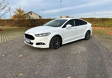 Ford Mondeo 2,0 EcoBoost ST-Line Automatik
